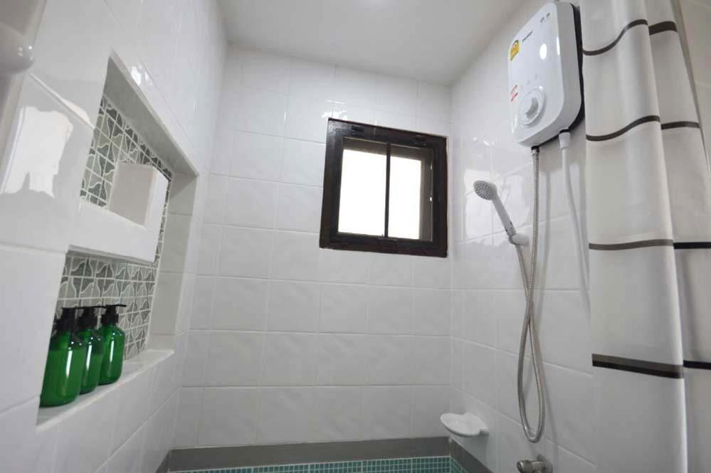 57 Hidden House Bkk Chinatown Hotel Bangkok Exterior photo