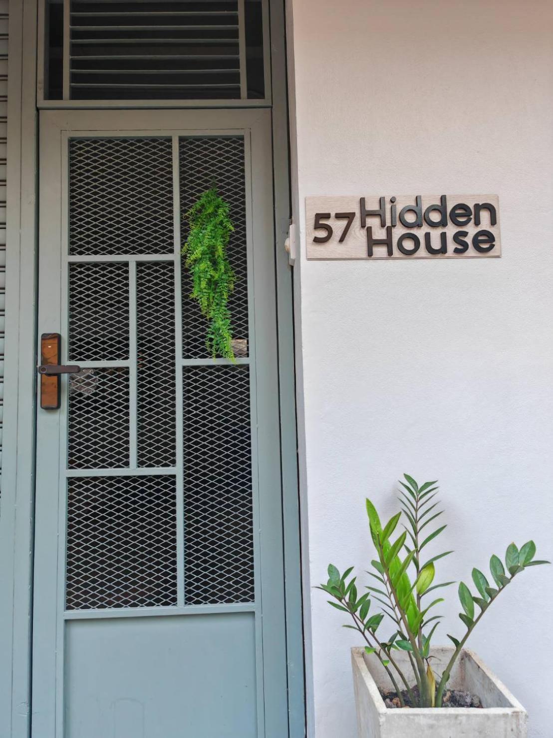 57 Hidden House Bkk Chinatown Hotel Bangkok Exterior photo