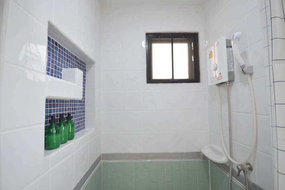 57 Hidden House Bkk Chinatown Hotel Bangkok Exterior photo